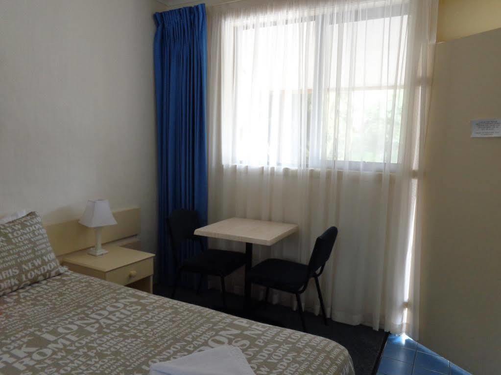 מאונט ביוטי Bogong Moth Motel מראה חיצוני תמונה